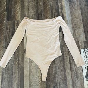 Nuuds off the shoulder bodysuit